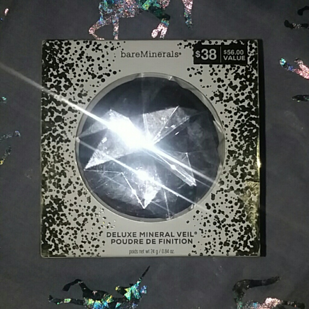 Deluxe sized mineral veil BNIB